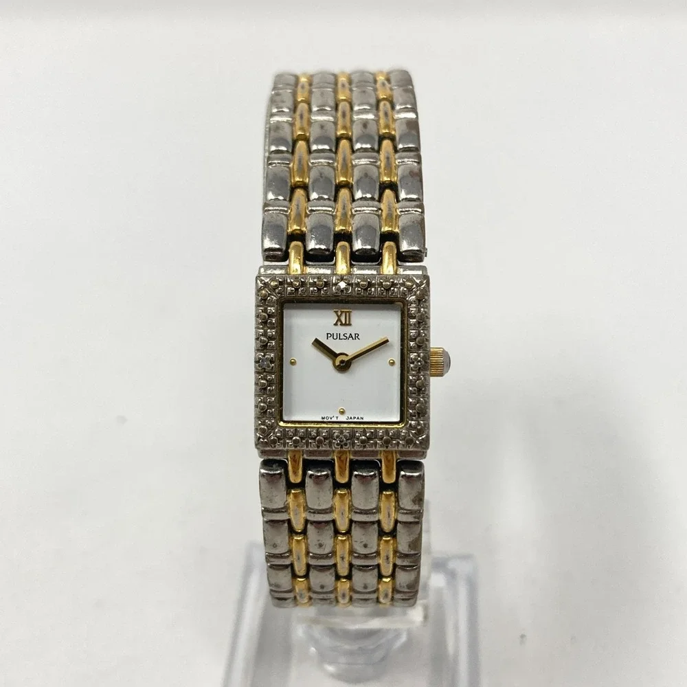 Pulsar Womens Watch 17mm White Dial Two Tone Crystal V810-X056 New Battery 7.25